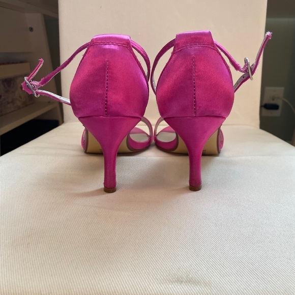 🌟BOGO🌟Dyeable pink heels - Picture 3 of 5